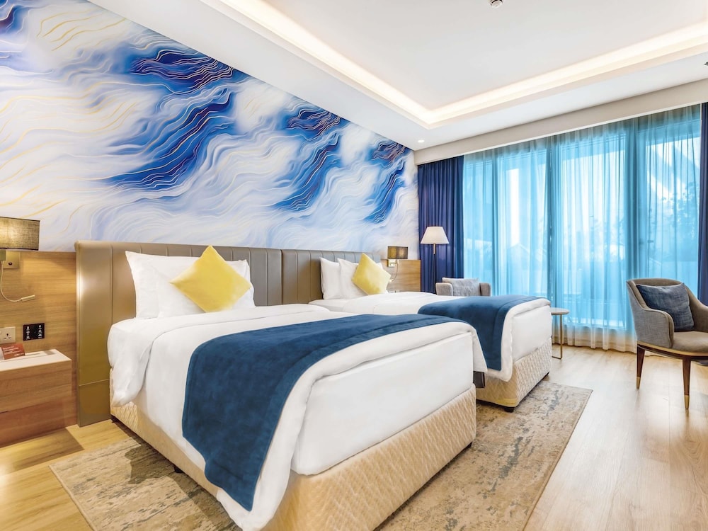 Movenpick Grand Al Bustan Dubai 27/64