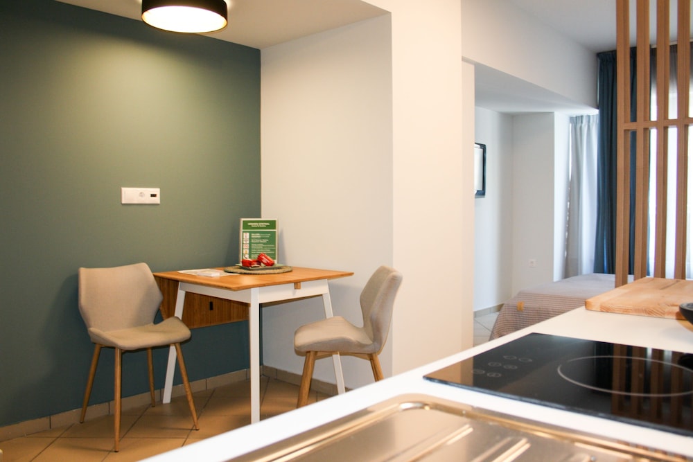Dynasta Central Suites 21/36
