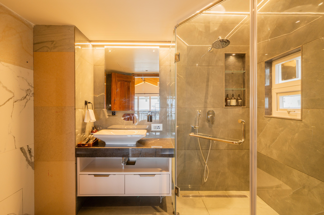 ELIVAAS Prive The Royce Rose Luxe Villa with Pool, Jacuzzi & Steam Room 19/20