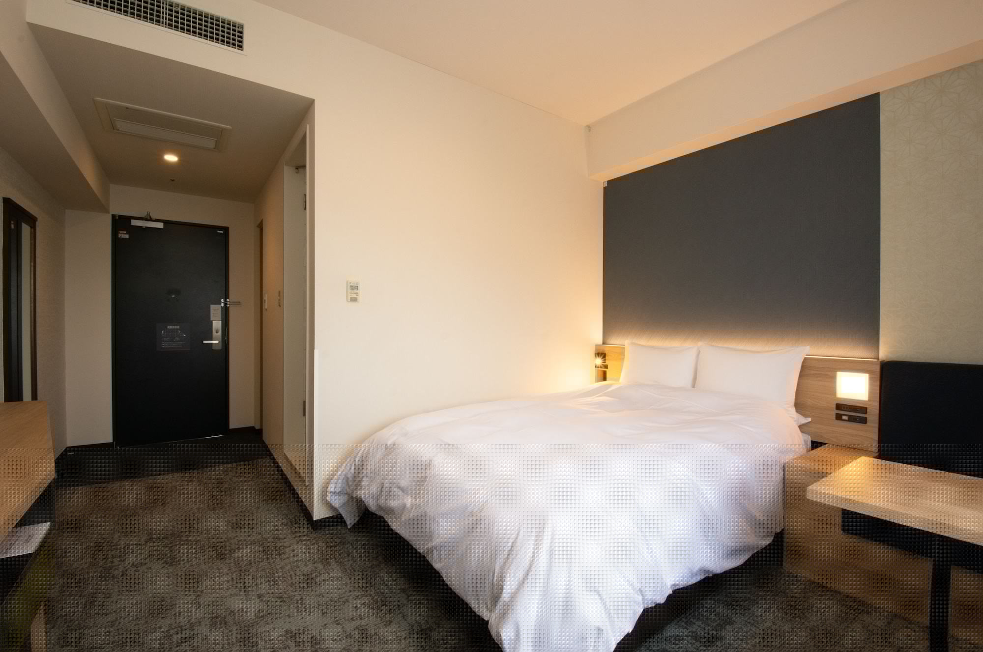 غرفة بسرير مزدوج للمدخنين، Hotel Kanazawa 2/4