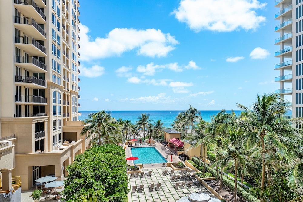 Palm Beach Singer Island Resort and Spa Luxury Suites 42/50