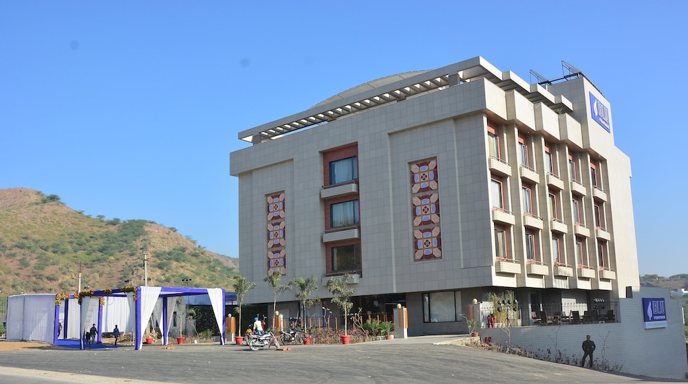 Blu Feather Hotel & Spa 66/69