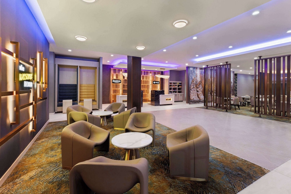Hawthorn Extended Stay by Wyndham DeSoto 14/23