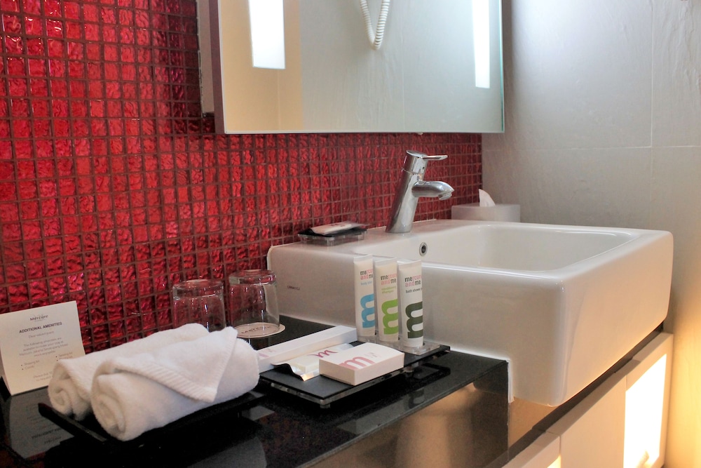 MERCURE JAKARTA SIMATUPANG 59/72