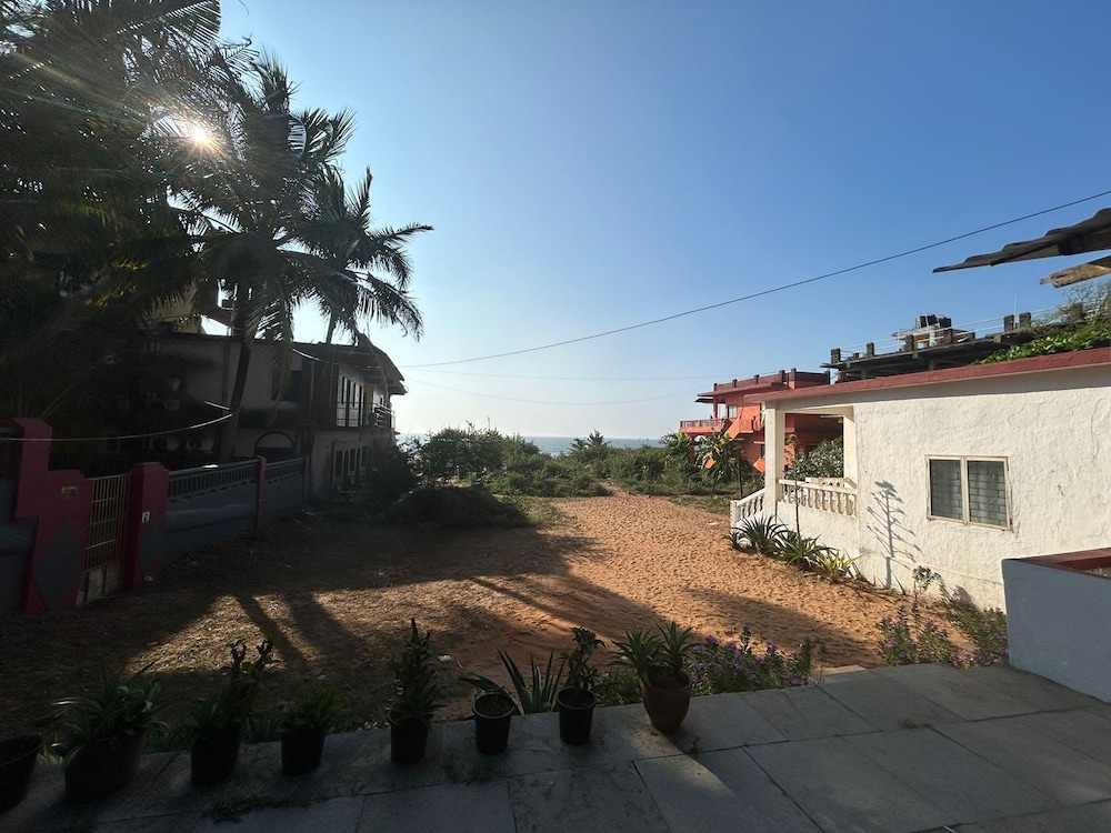 Ocean View Goan Beach House 39/49