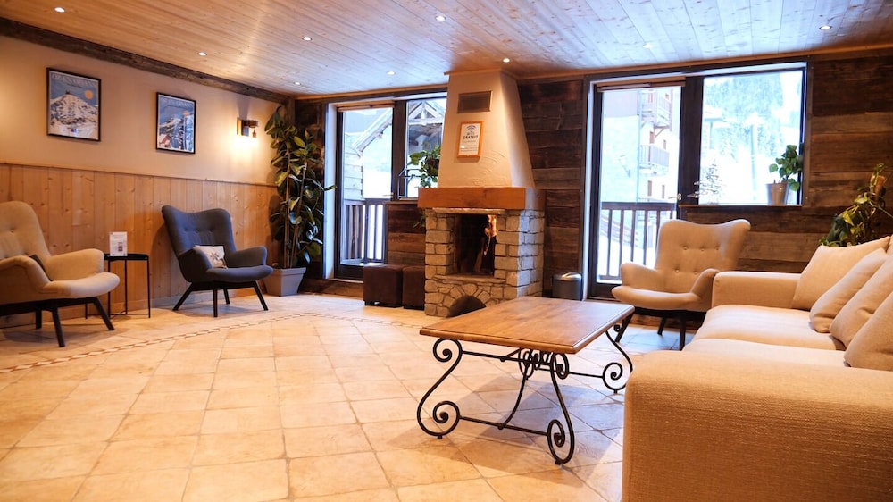 Chalet des Neiges - Oz en Oisans(Sat arr/dep only 29/50