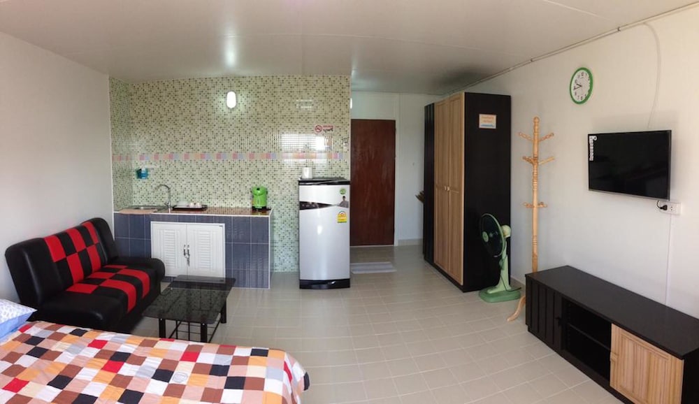Muangthongthani Rental By Khun Dan 14/24