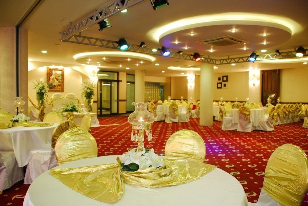 Adana Erten Otel 46/48