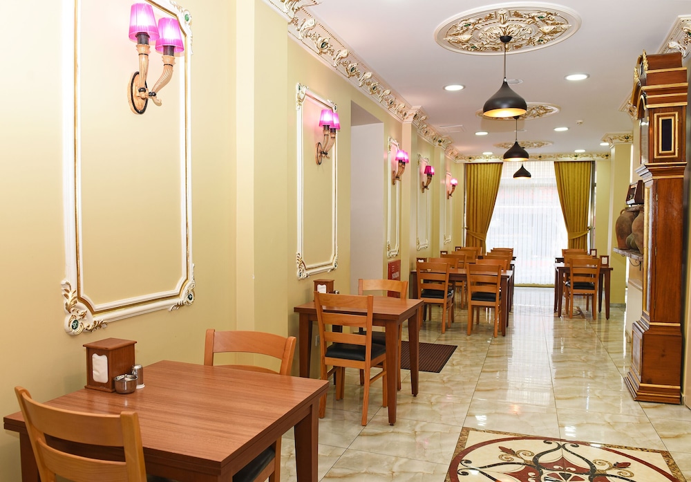 Hotel Grand Umit 50/56