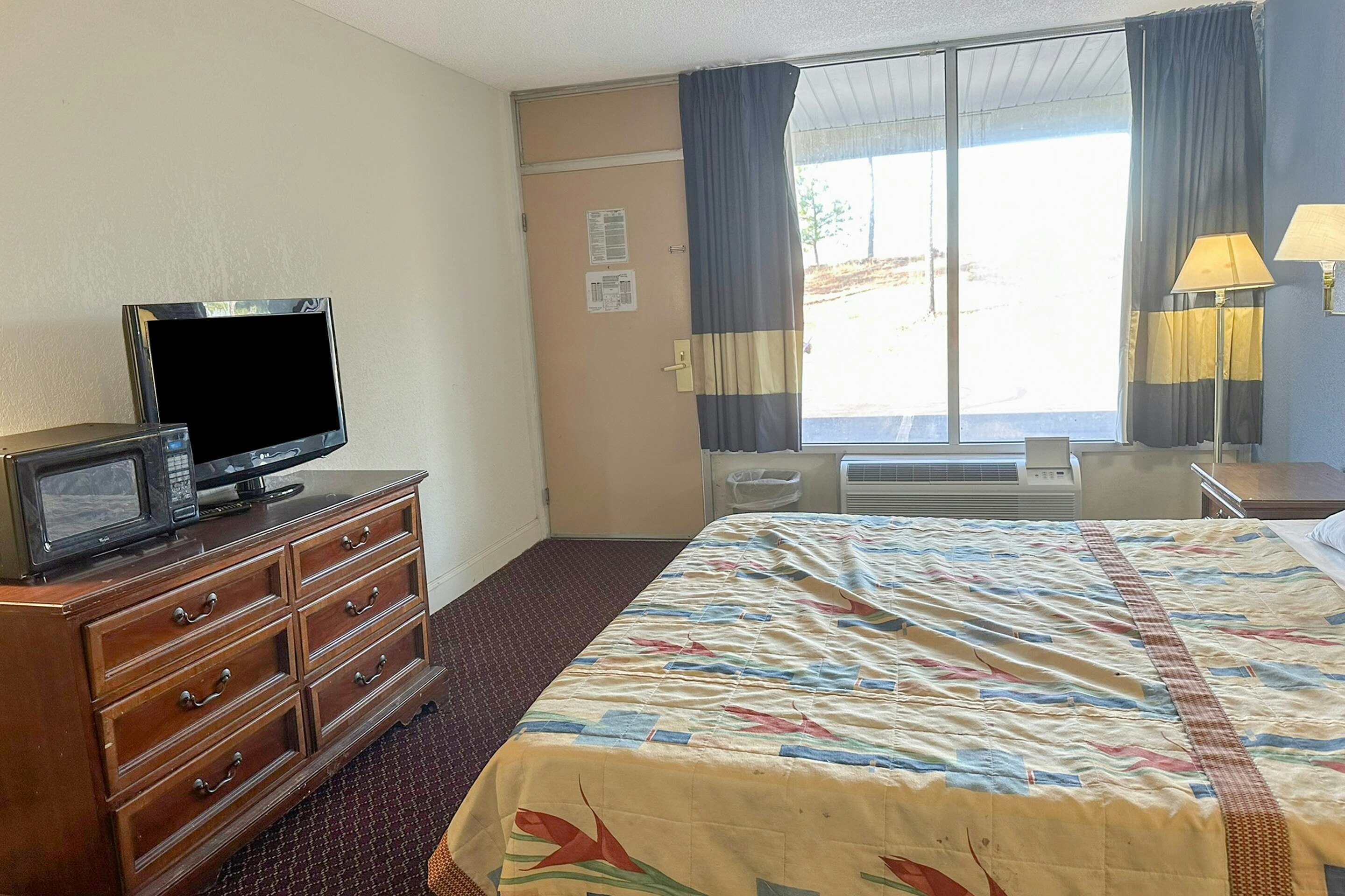 Super Inn & Suites by OYO Milledgeville 59/83