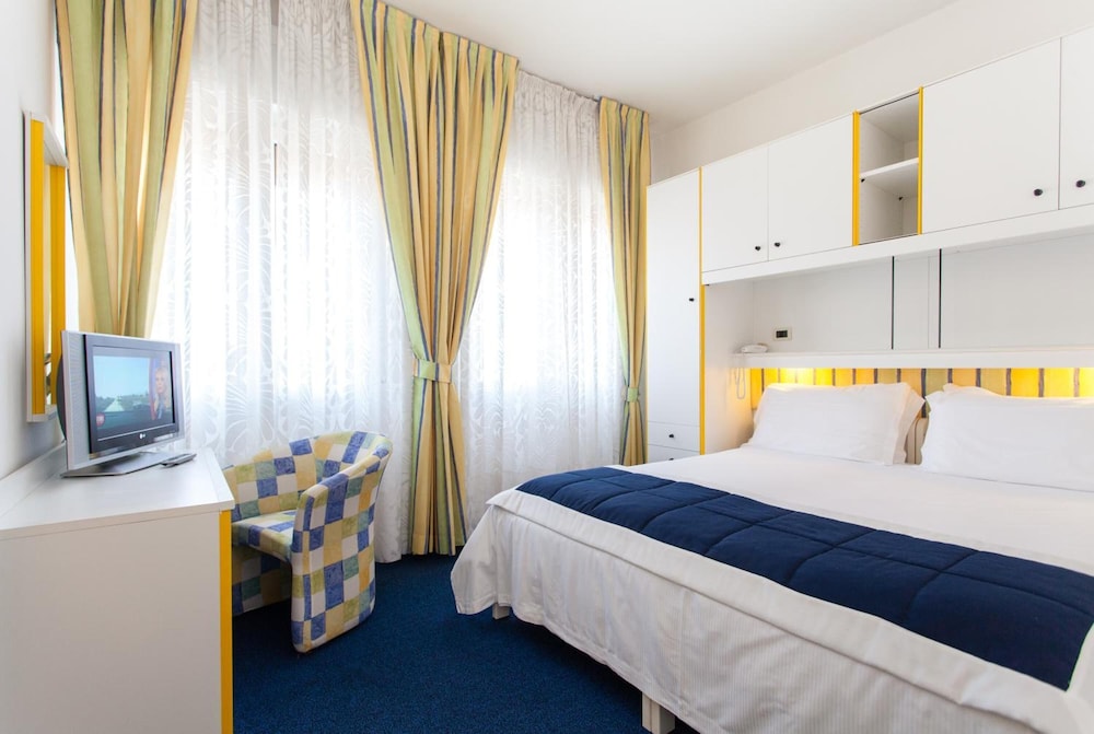 Hotel Residence Villa Sorriso 12/46
