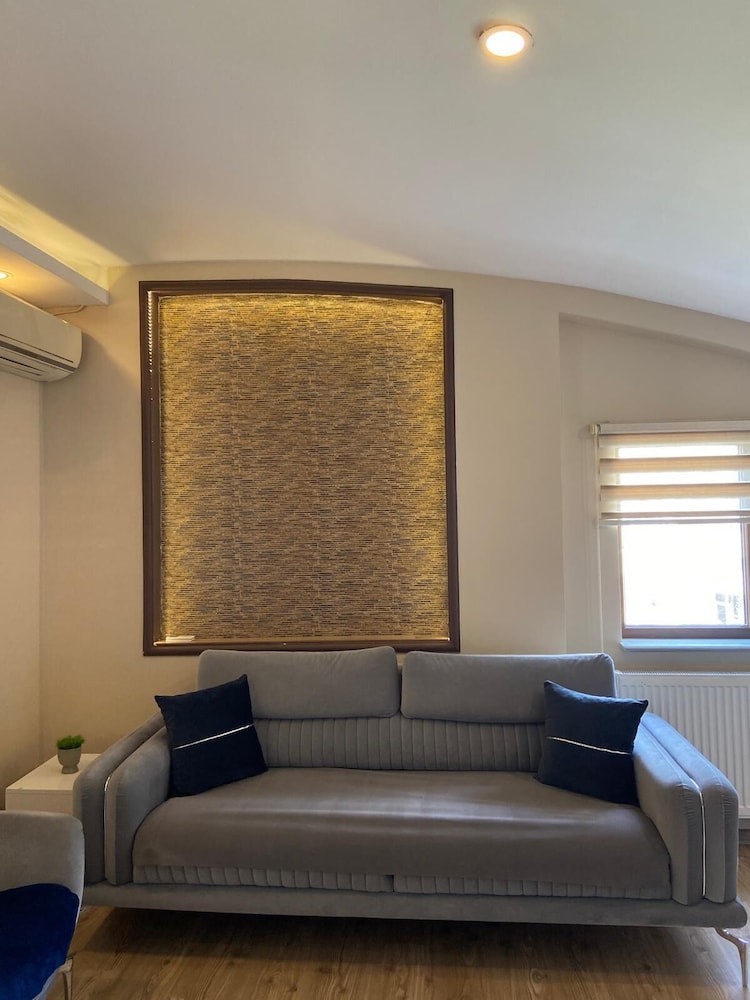 Araz Apart 24/33