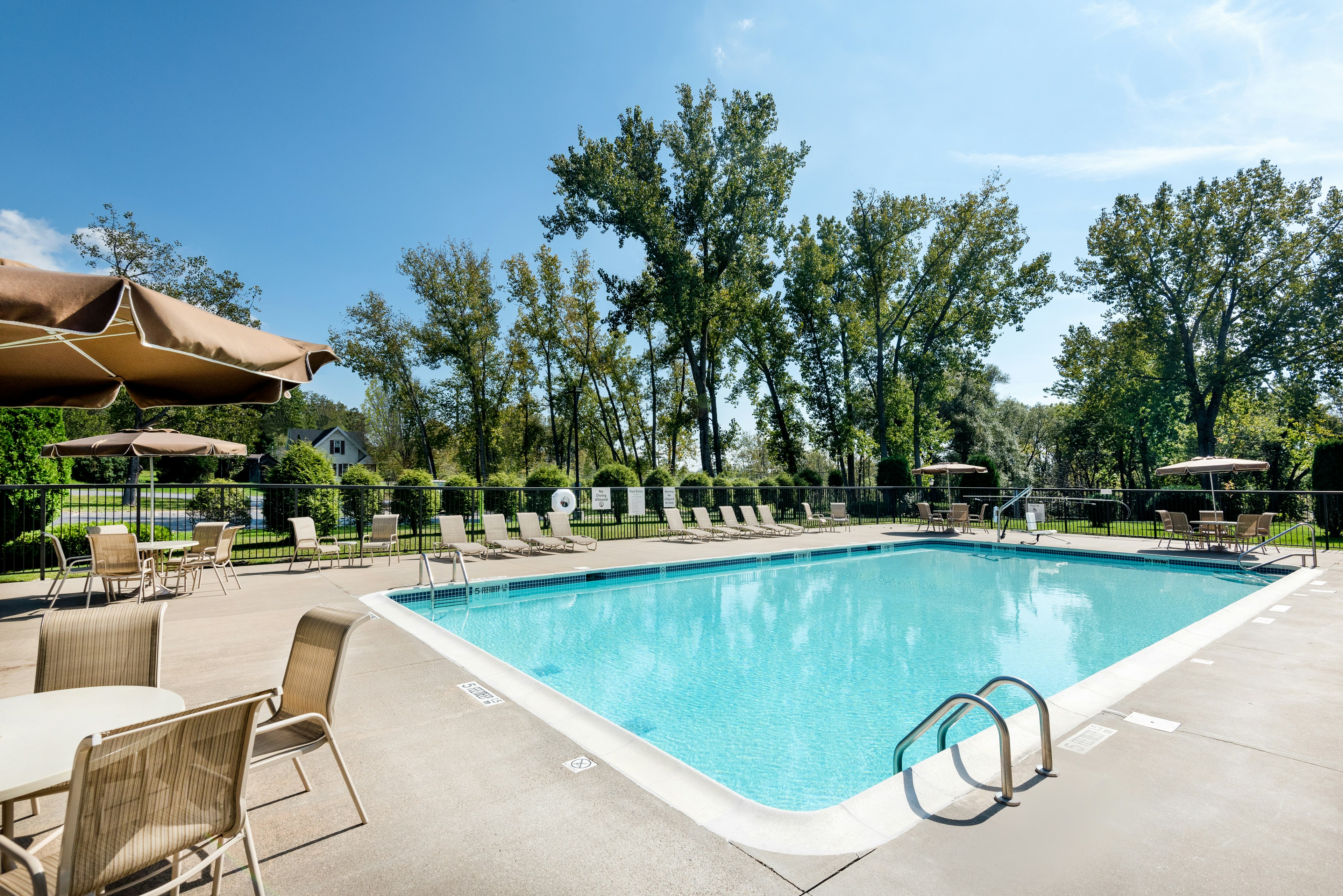 Holiday Inn Johnstown-Gloversville 59/66