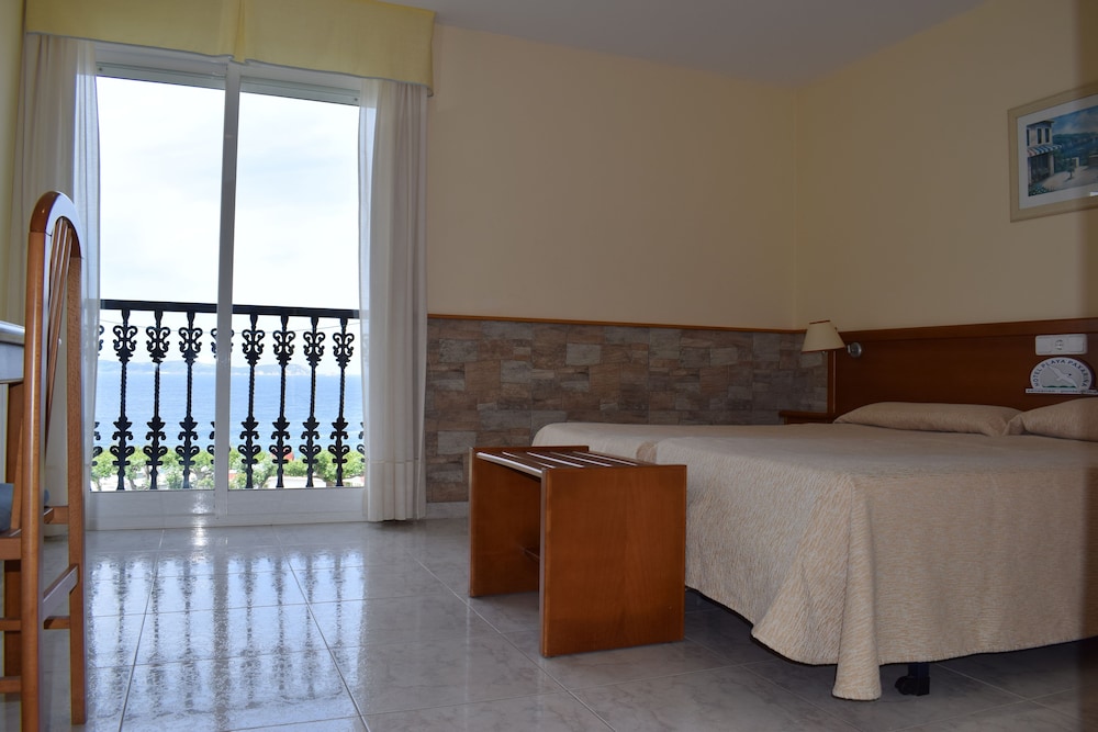Hotel VIDA Playa Paxarinas 14/33