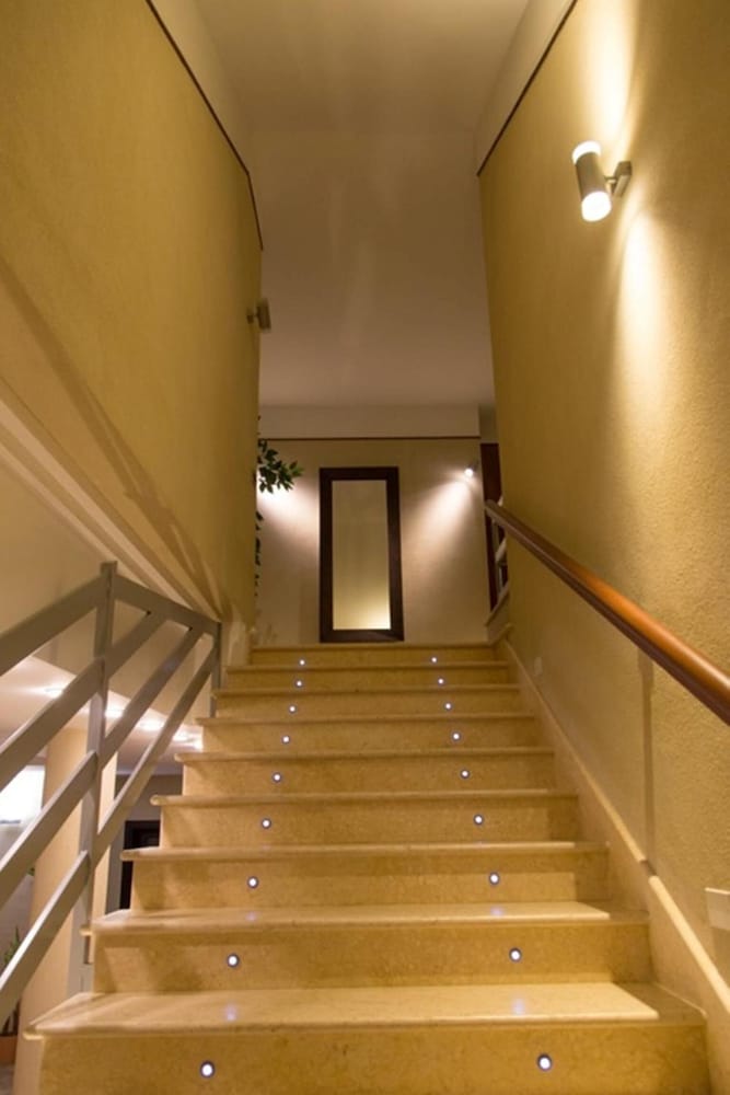 ALBERGO DELLA POSTA 30/53