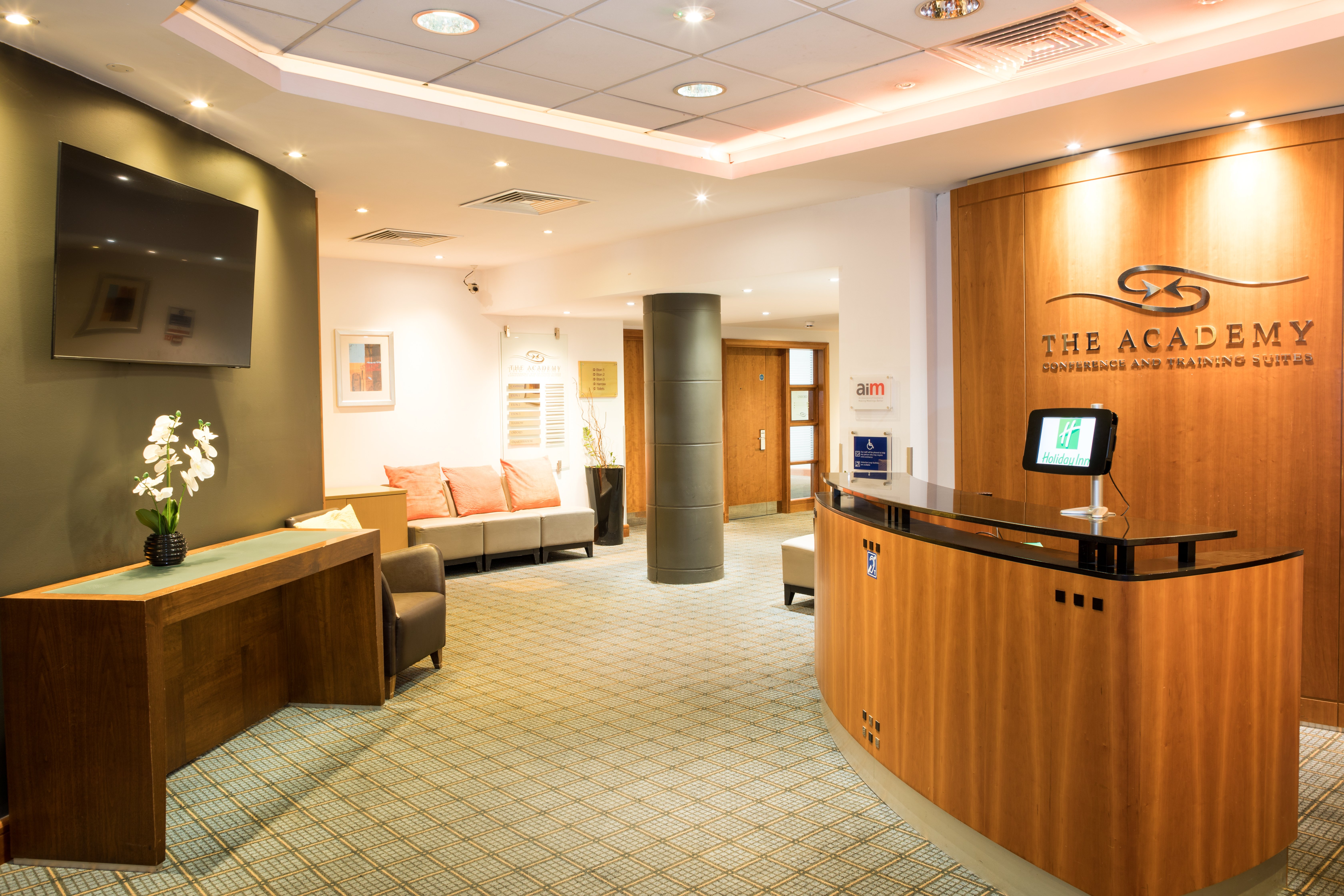 HOLIDAY INN BASINGSTOKE 9/45