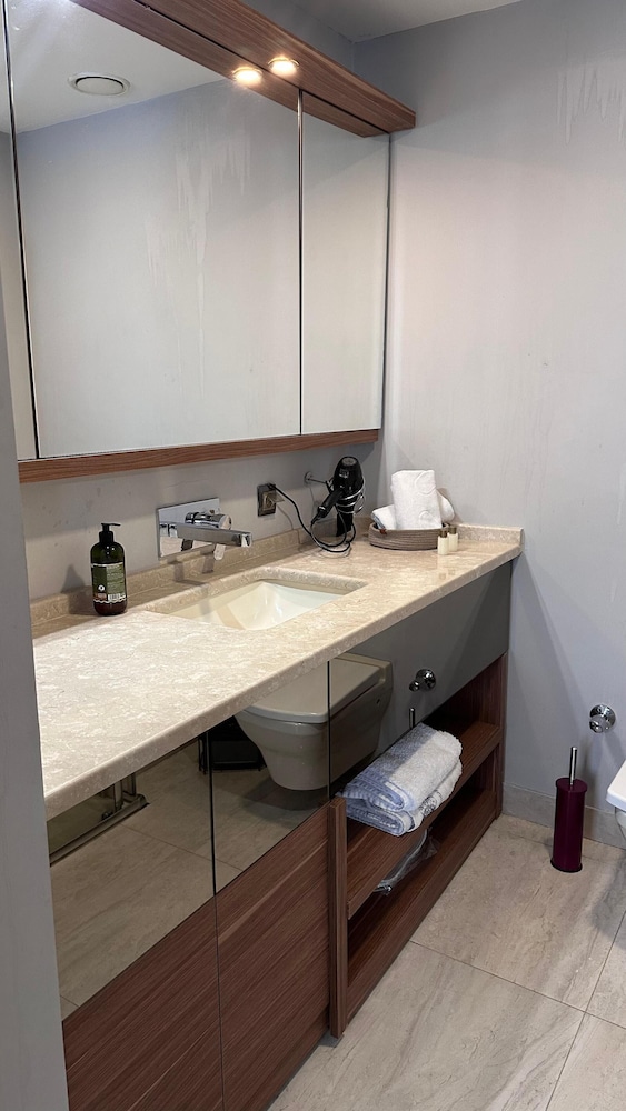 Sabiha Gokcen Hotel Istanbul Houses 50/50