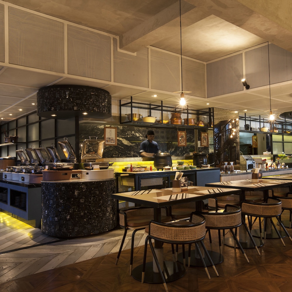 Gaia Cosmo Hotel 49/65