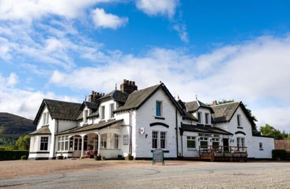 Whitebridge Hotel 3/39