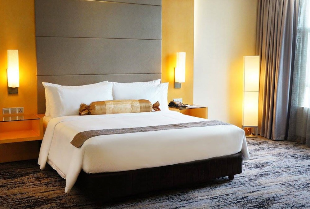 The Waterfront Hotel 14/65