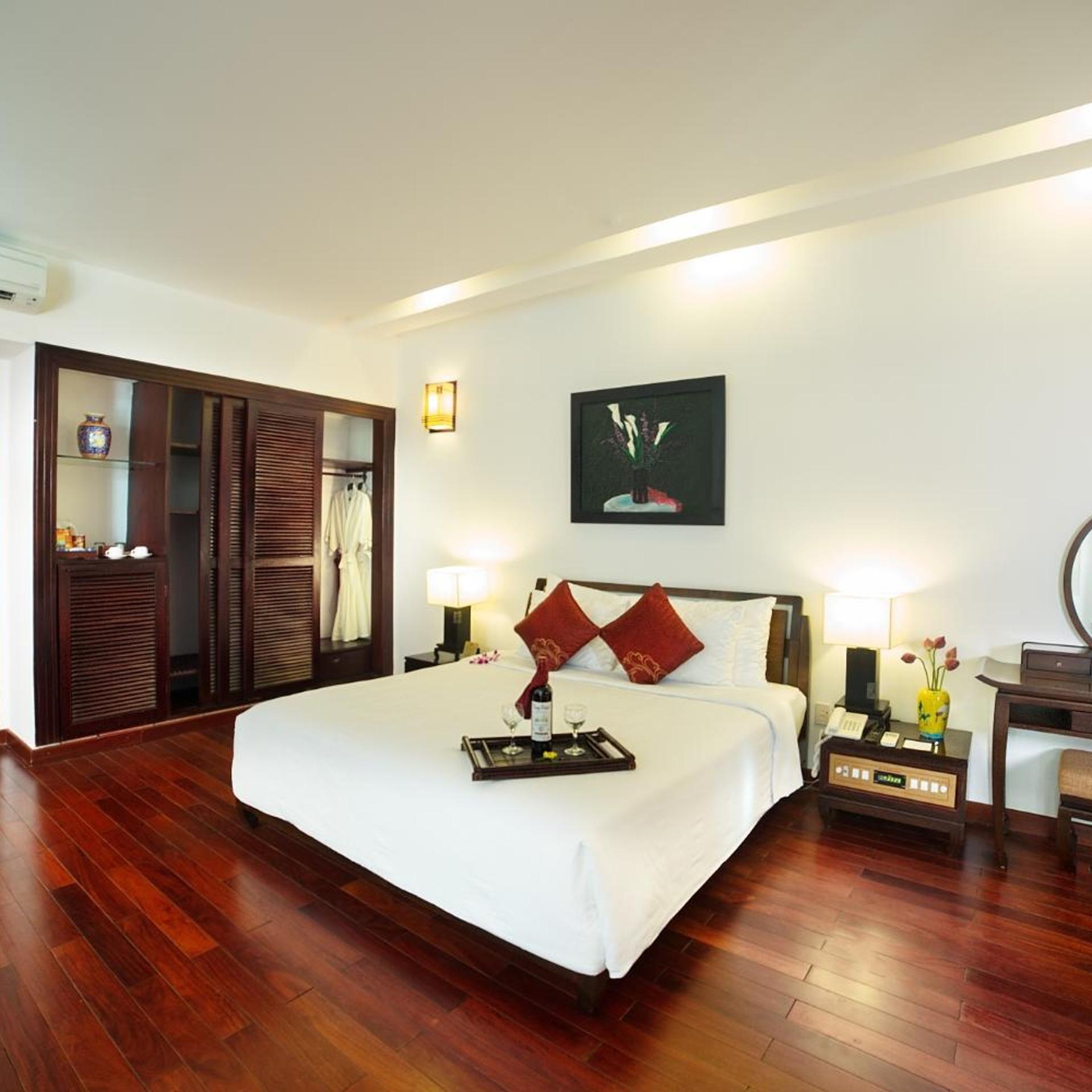 Family Suite, River View