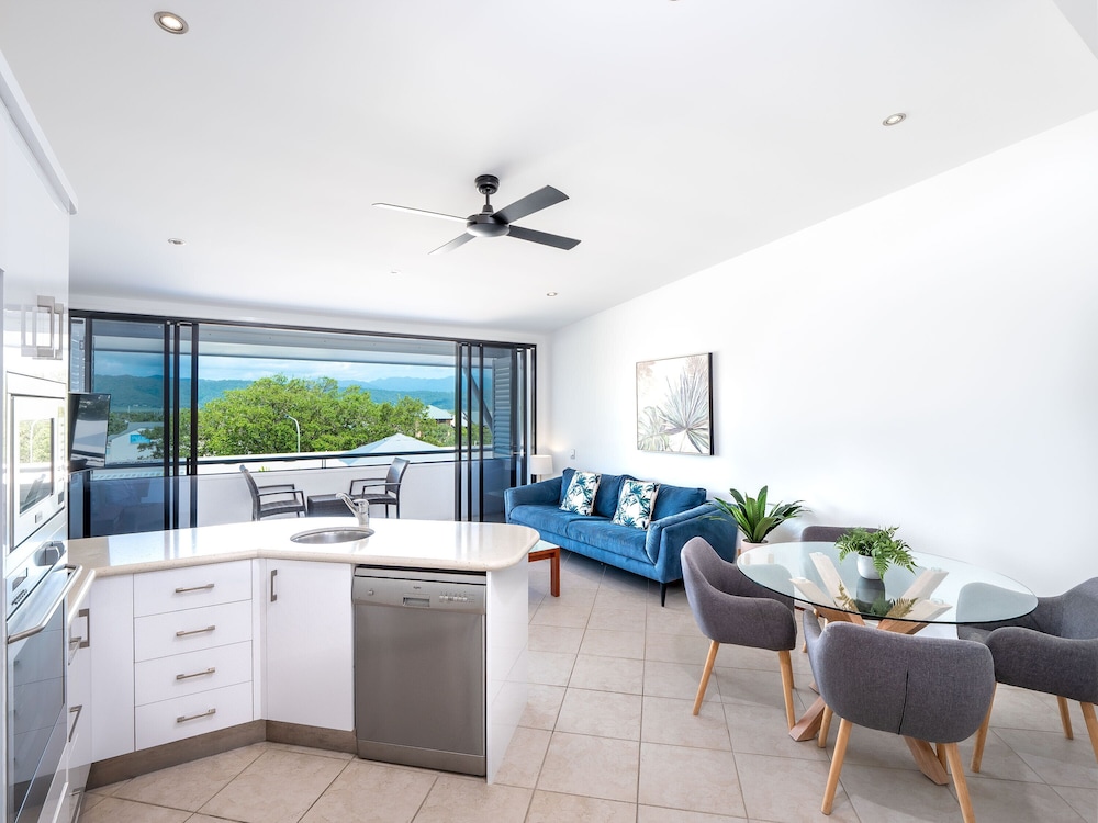 Saltwater Luxury Apartments 26/40