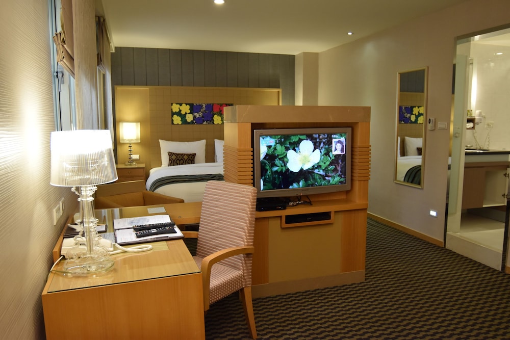 Tokyo International Hotel 54/58