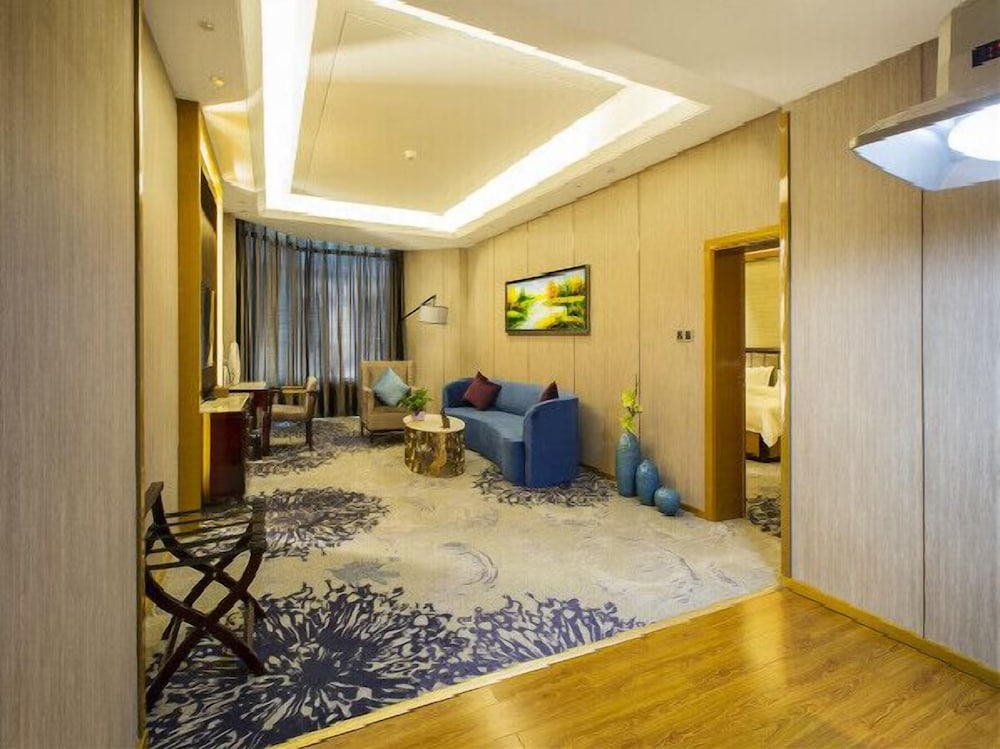 Metropolo Yining Development Zone Hotel 10/16