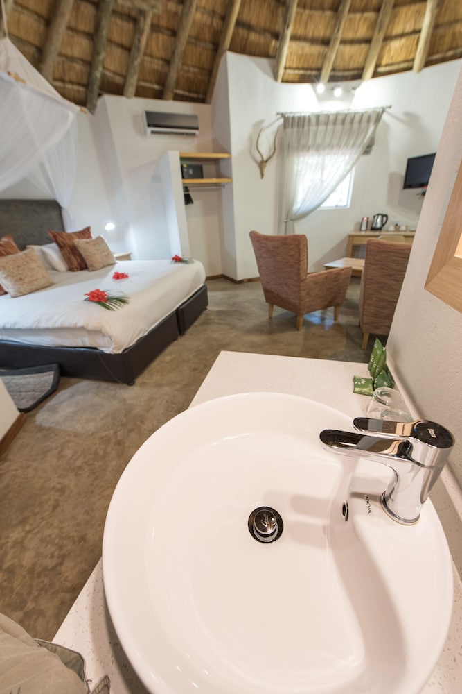 Aha Sefapane Lodges And Safaris 34/50