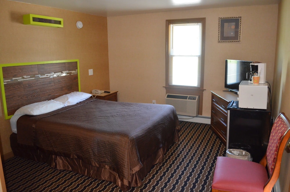 Carleton Circle Motel Falmouth 12/14