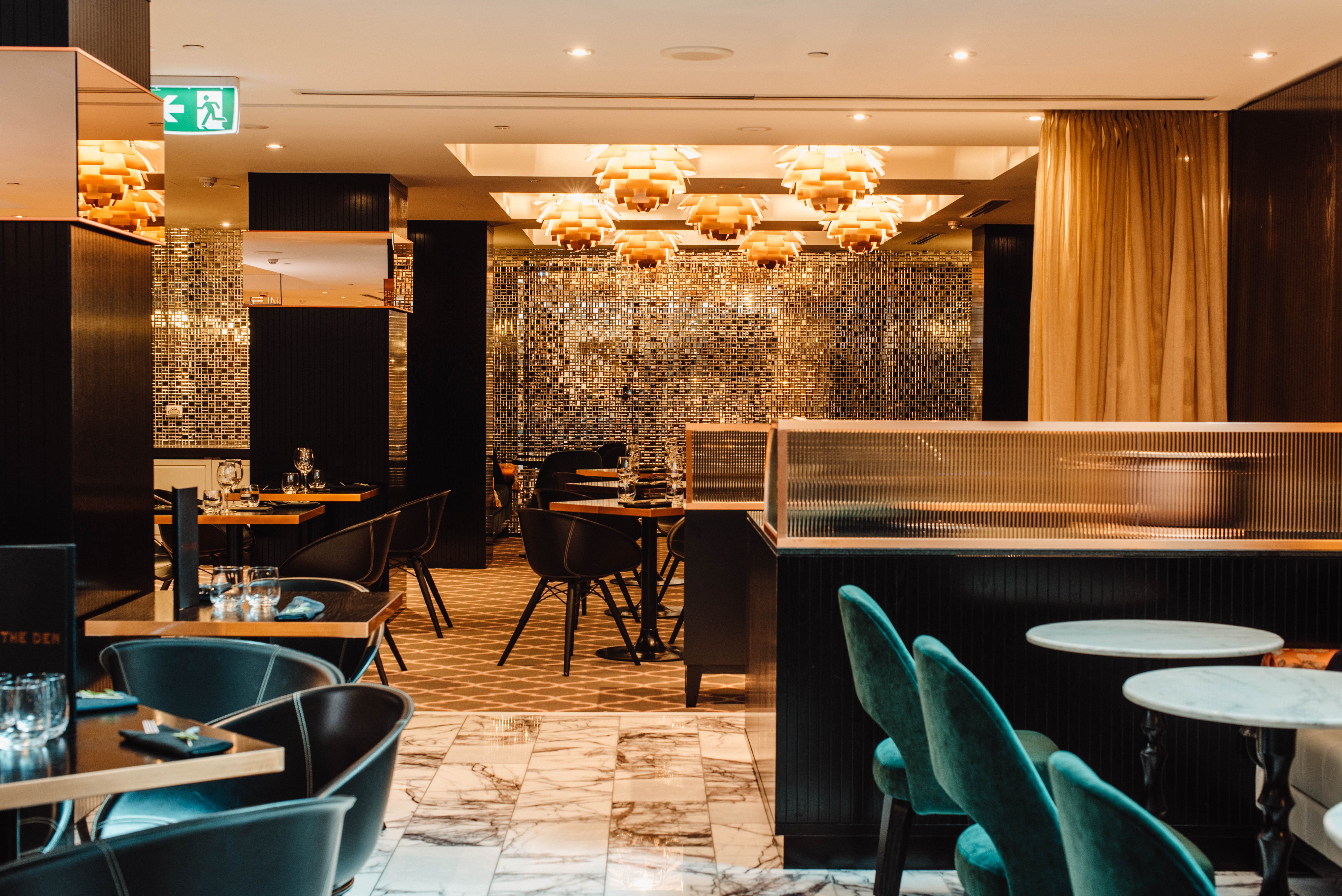 Mayfair Hotel 39/66