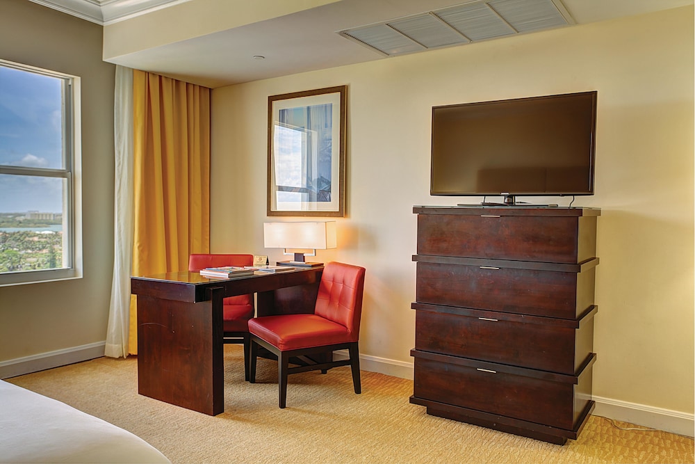Sea View Hotel 50/74