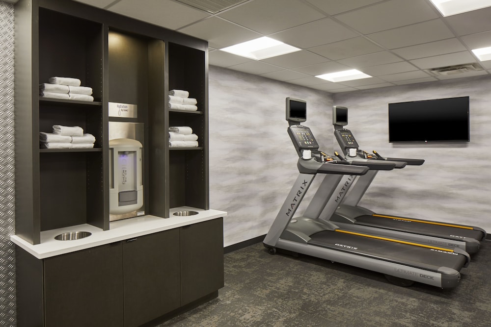 Fairfield Inn & Suites Albany Airport 24/41
