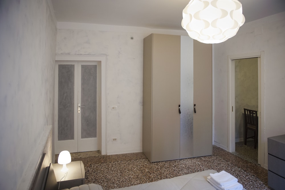 Porta Orientalis Venice 23/24