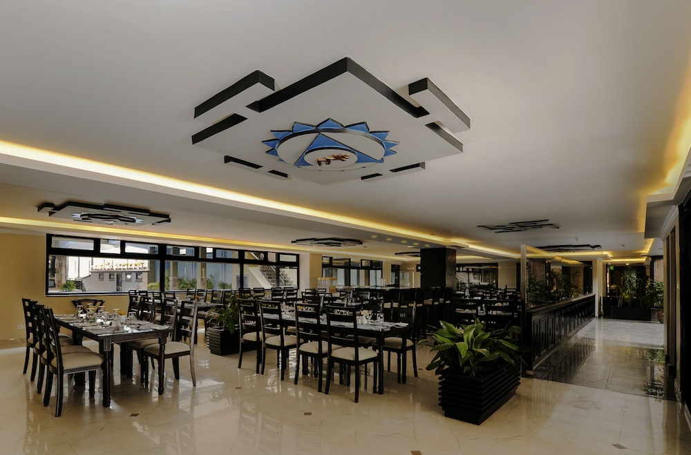 Hotel Sarowar 36/50