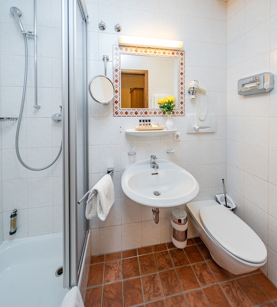 Parkhotel Traunstein 46/50