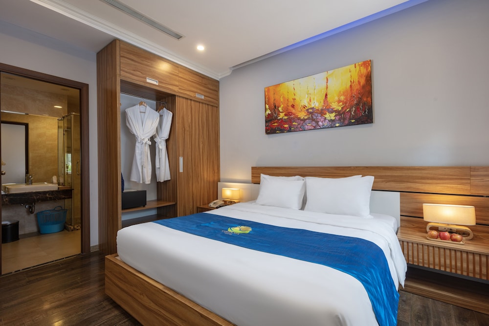 DELUXE, SINGLE, DOUBLE BED