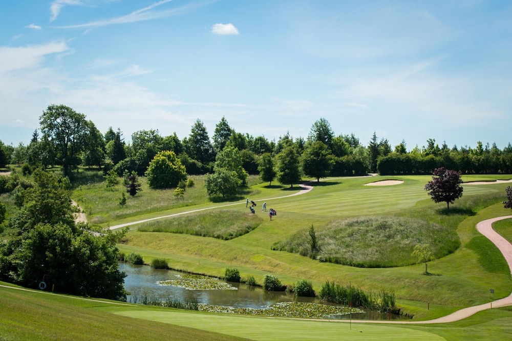 Greetham Valley Hotel 37/66