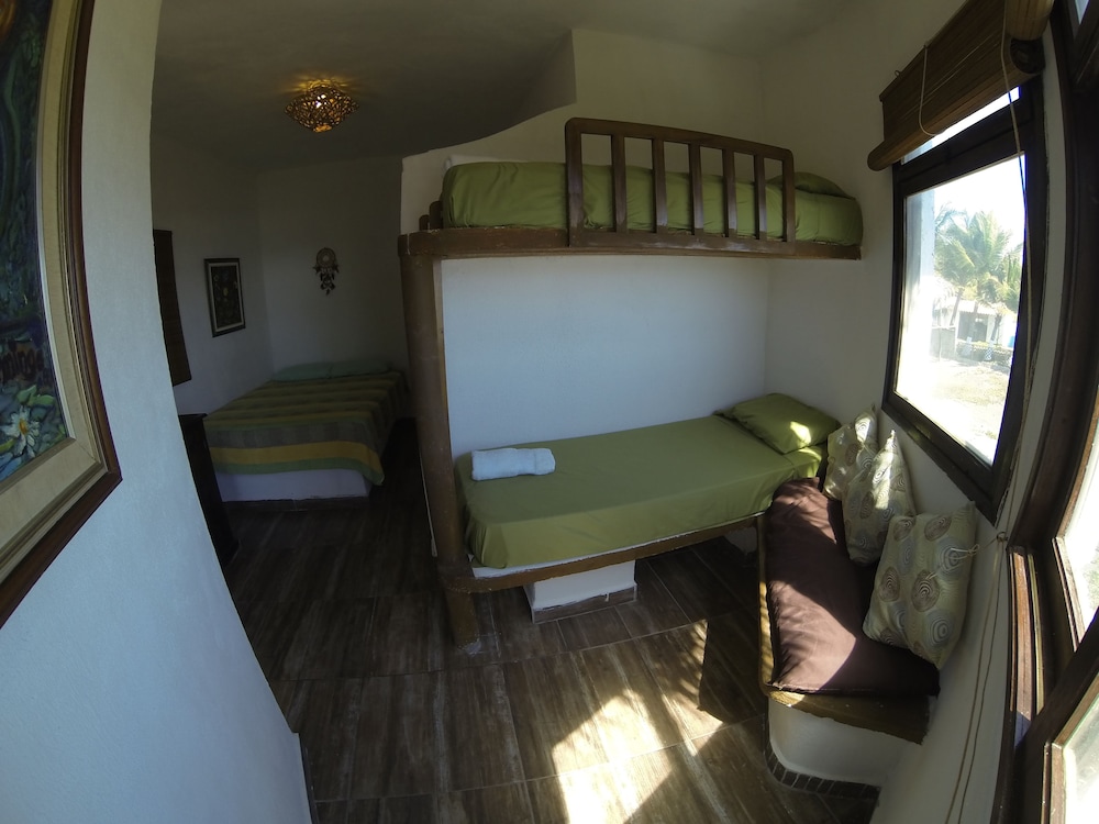 Marbella Eco Lodge 78/100