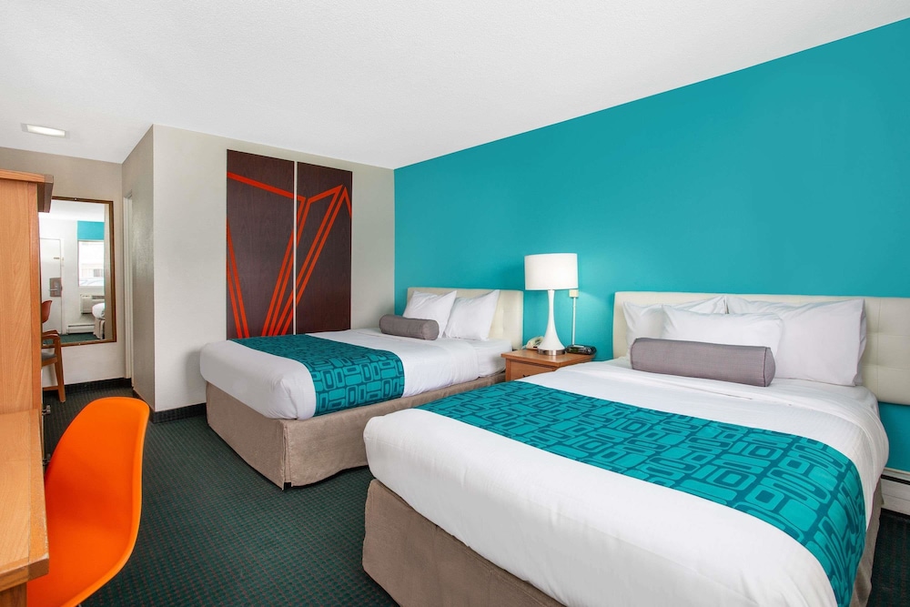 Howard Johnson By Wyndham Colorado Springs 13/33