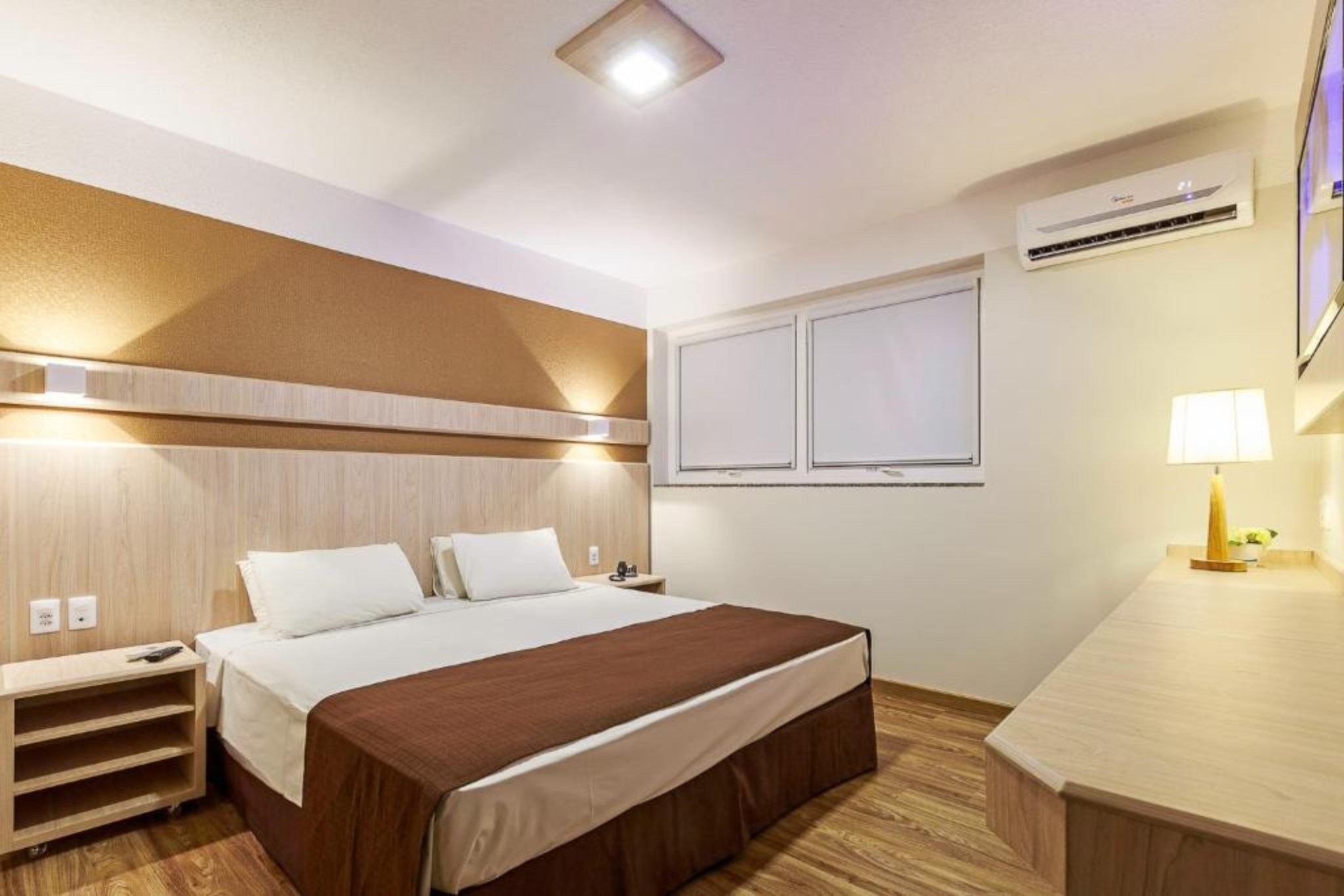 Deluxe, Double Bed