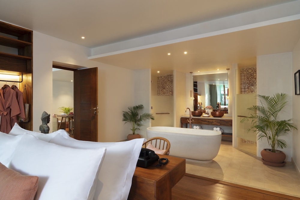Garden Suite, King Bed
