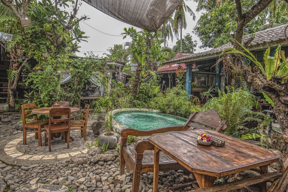 Santhika B&B 47/50