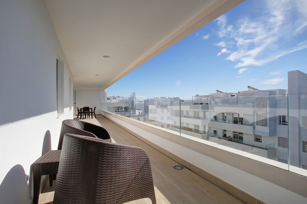 Aqua Apartments Marbella 3/80