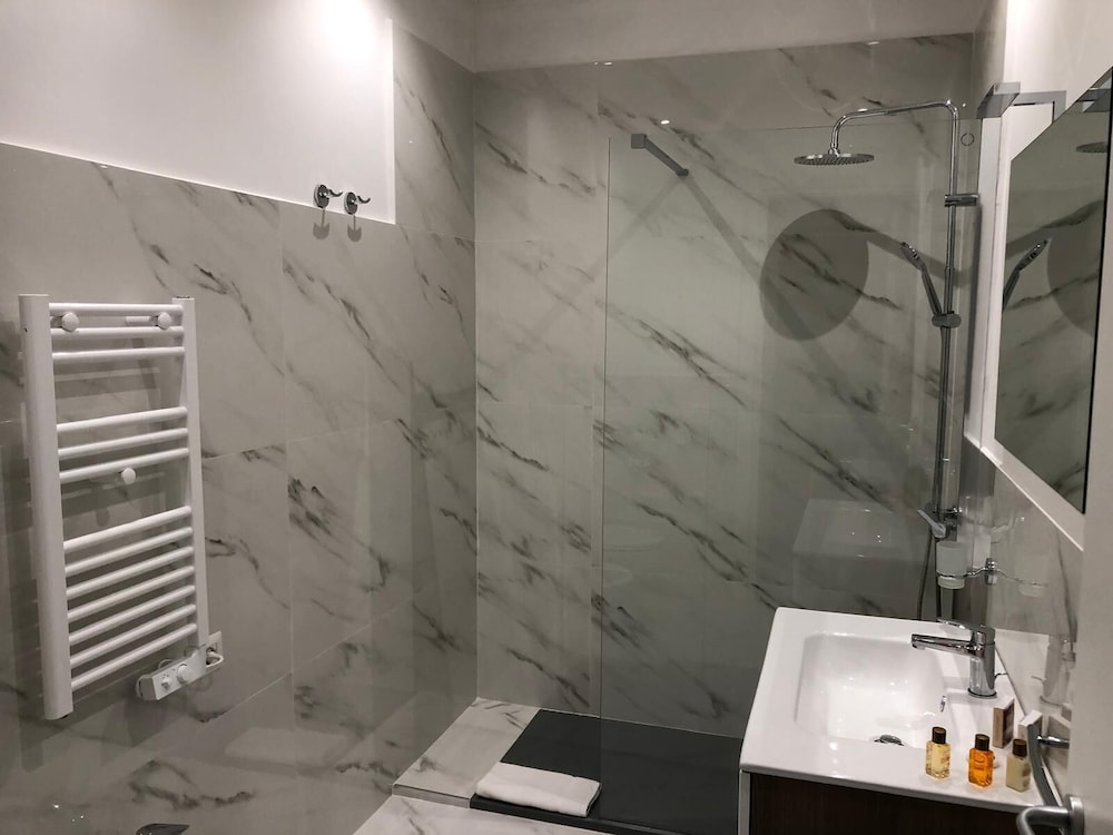 Tiber Suite 28/29