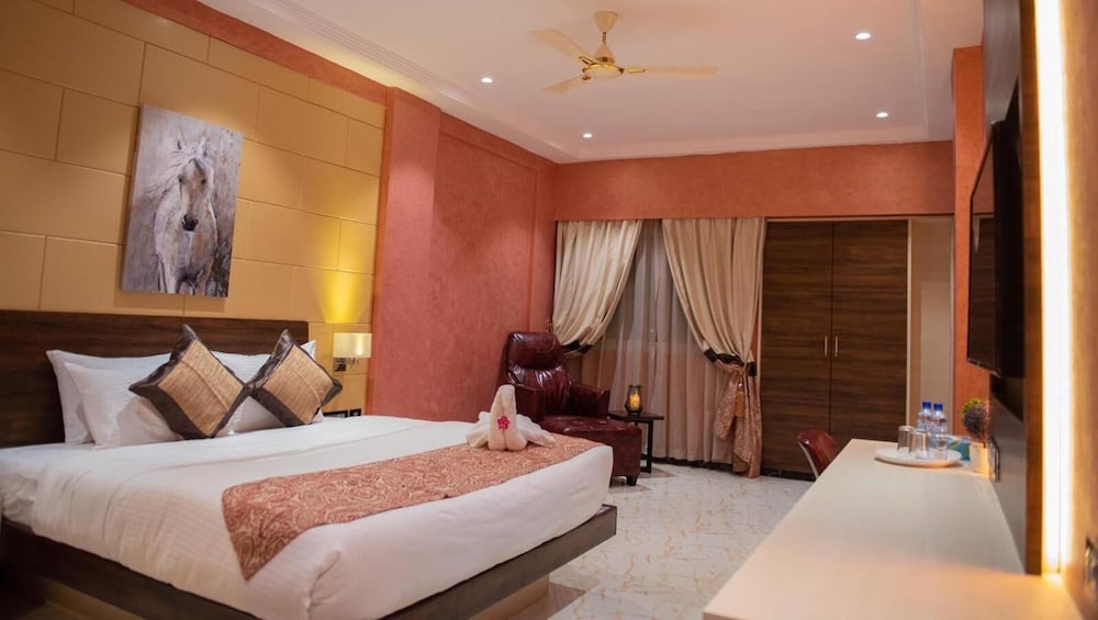 Sonia Hotel 7/32