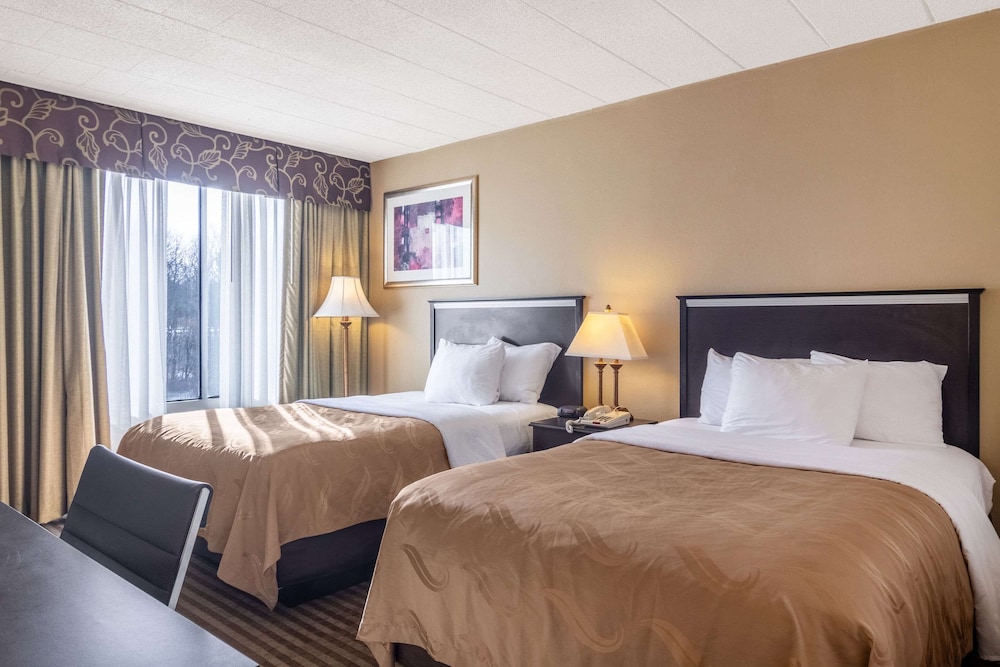 Quality Inn & Suites Indiana South 12/48