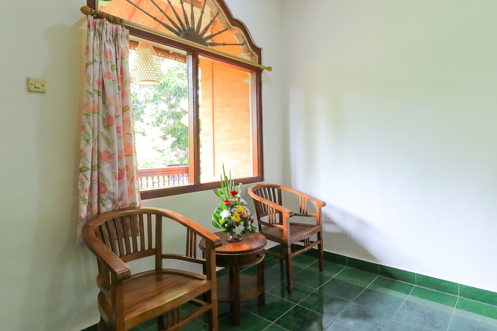 Three Brothers Bungalows & Villas Legian 61/79