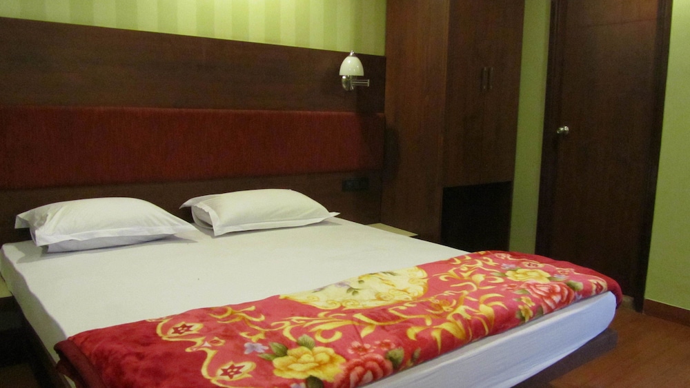 Zo Rooms Ballygunge Hazara Road 12/68