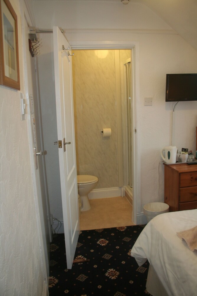 The Haldon Guest House 39/40